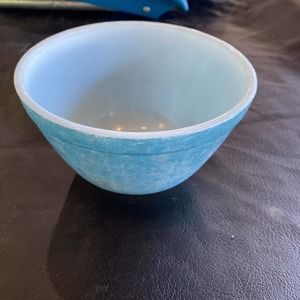 Vintage 1940s PYREX Primary Color Nesting Mixing Bowl Blue 1.5 pt Small
